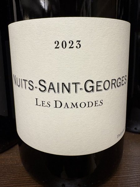 画像1: フレデリック・コサール　/　ニュイ・サン・ジョルジュ　レ・ダモード　クヴェヴリ　2023 (1)